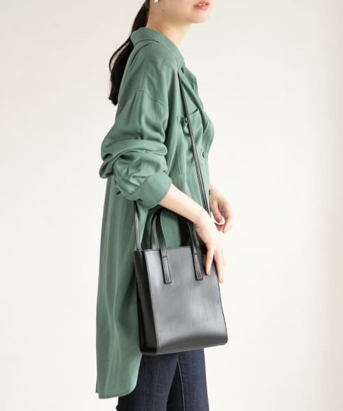 LOWRYS FARM（ローリーズファーム）の「２ＷＡＹミドルショルダーＢＡＧ（バッグ・アイボリー/ブラック/グレー）」の2枚目の写真