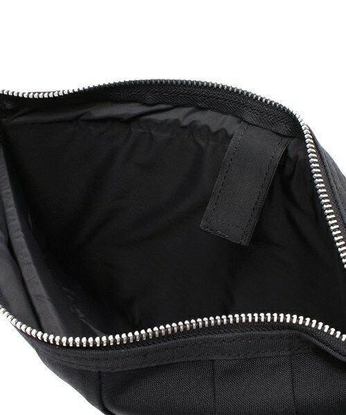 CARRYNEST（キャリーネスト）の「carrynest　POLYESTER TABLET（クラッチバッグ・メンズ・ブラック/ネイビー・FREE）」の7枚目の写真
