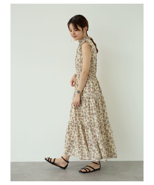 Green　Parks（グリーンパークス）の「・ELENCARE DUE フラワーptティアードワンピ（ワンピース/ドレス・アイボリー/ブラック/グリーン/ブルー・F）」の7枚目の写真