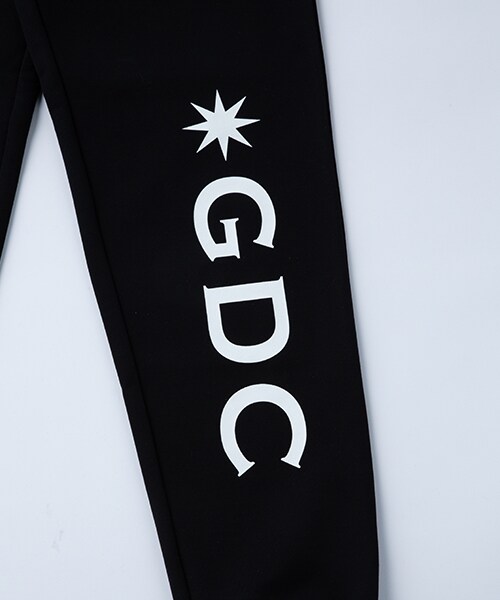GDC（ジーディーシー）の「LOGOSWEAT PANTS（パンツ・メンズ・BLACK/WHITE/GRAY・ONE SIZE）」の14枚目の写真