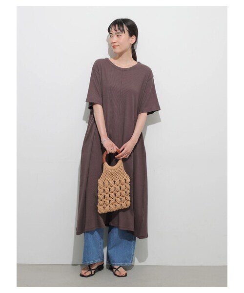 AMERICAN HOLIC（アメリカンホリック）の「テレコクルーネックカットワンピース（ワンピース/ドレス・チャコールグレー/グレーベージュ/ブラウン/イエロー・M/L）」の12枚目の写真