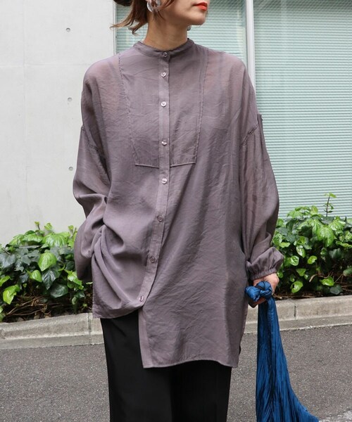 Sheson（シーズン）の「バンドカラーボリューム袖シアーシャツ（シャツ/ブラウス・レディース・アイボリー/サンドベージュ/パープルグレー・FREE）」の3枚目の写真