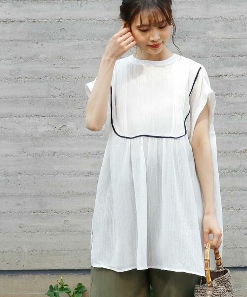 Crisp（クリスプ）の「カラーパイピングタックチュニック[c1R2817]（シャツ/ブラウス・レディース・アイボリー/ホワイト・FREE）」の2枚目の写真