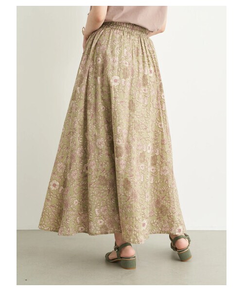 earth music&ecology（アースミュージックアンドエコロジー）の「旅するスカート（スカート・ベージュ/カーキ/ダークネイビー/ピンクベージュ・F）」の2枚目の写真
