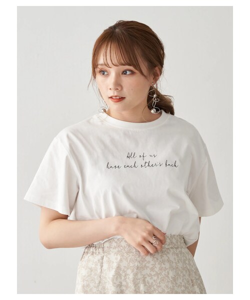 earth music&ecology（アースミュージックアンドエコロジー）の「Stay true to yourself BOX Tシャツ（トップス・オフホワイト/ブラック/サックスブルー・F）」の2枚目の写真