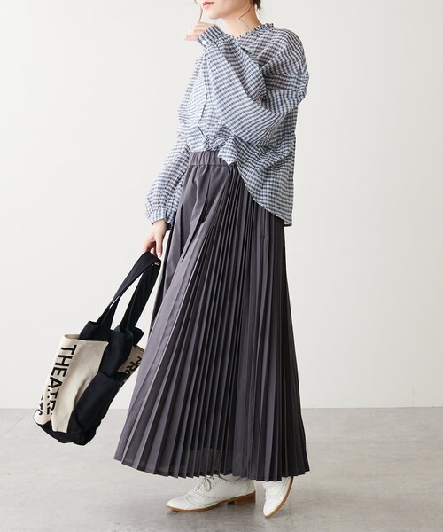 PUAL CE CIN（ピュアルセシン）の「ランダムプリーツスカート（スカート・レディース・アイボリー/チャコールグレー・FREE）」の2枚目の写真