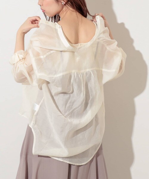 natural couture（ナチュラルクチュール）の「スクエア釦シアーシャツ（シャツ/ブラウス・レディース・オフホワイト/ベージュ/オレンジ/サックスブルー/ピンク・FREE）」の3枚目の写真