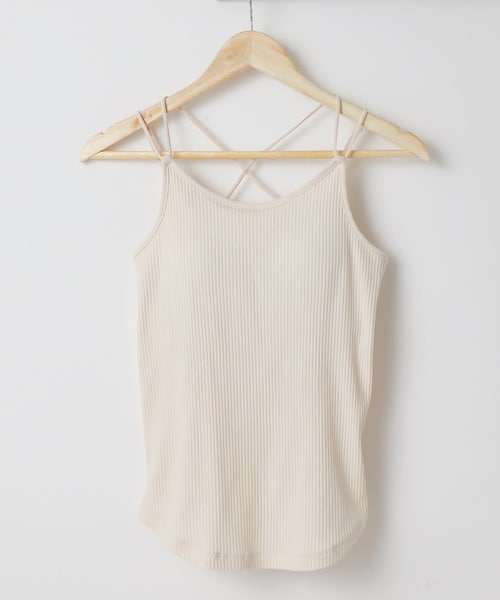 Chico(チコ)の「コードストラップパット付きキャミ(タンクトップ・レディース・アイボリー/グレージュ/パープル/ブラック・F)」の2枚目の写真