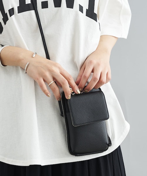 DouDou（ドゥドゥ）の「機能ミニポシェット（ショルダーバッグ・レディース・ライトベージュ/ブラウン/ブラック・F）」の3枚目の写真