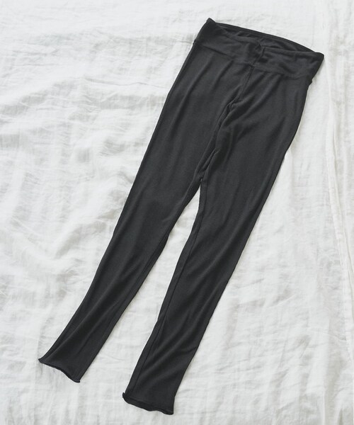 TERRITOIRE（テリトワール）の「【SILK　INNER】贅沢シルク混レギンス（レギンス/スパッツ・レディース・ホワイト/ブラウン/グレー/ブラック・F）」の2枚目の写真