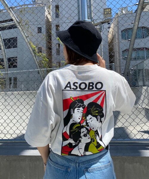 PAGEBOY（ページボーイ）の「【PAGEBOYLIM】吉原奈桜コラボ"遊"グラフィックT（トップス・レディース・オフホワイト/ブラック・M, L）」の6枚目の写真