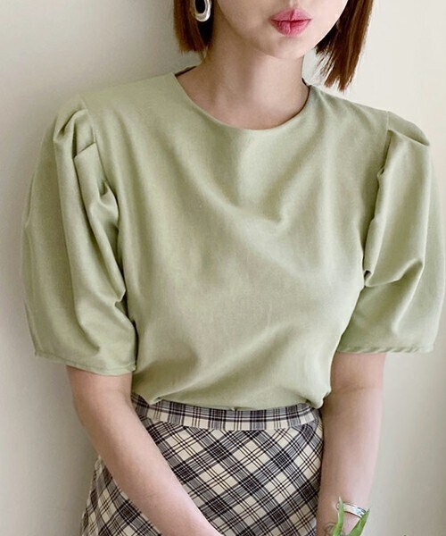 DHOLIC(ディーホリック)の「パステルパフブラウス(シャツ/ブラウス・レディース・ブルー/グリーン/イエロー/ベージュ/ブラック・ONESIZE)」の4枚目の写真