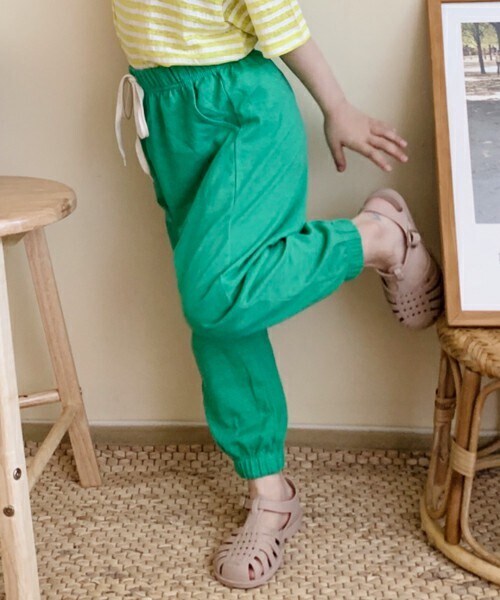 DHOLIC kids（ディーホリックキッズ）の「[erinj] モダール混ジョガーパンツ(kids)（その他パンツ・キッズ・グレー/ピンク/グリーン/ブルー/イエロー/オレンジ・3/5/7/9/11）」の2枚目の写真