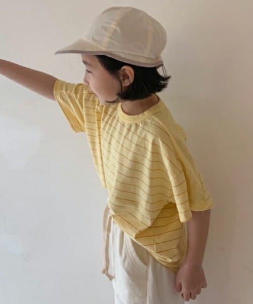 DHOLIC kids（ディーホリックキッズ）の「[T O E] ライン半袖Tシャツ（Tシャツ/カットソー・キッズ・グレー/イエロー/オレンジ/ブルー/ホワイト・S/M/L/XL）」の4枚目の写真