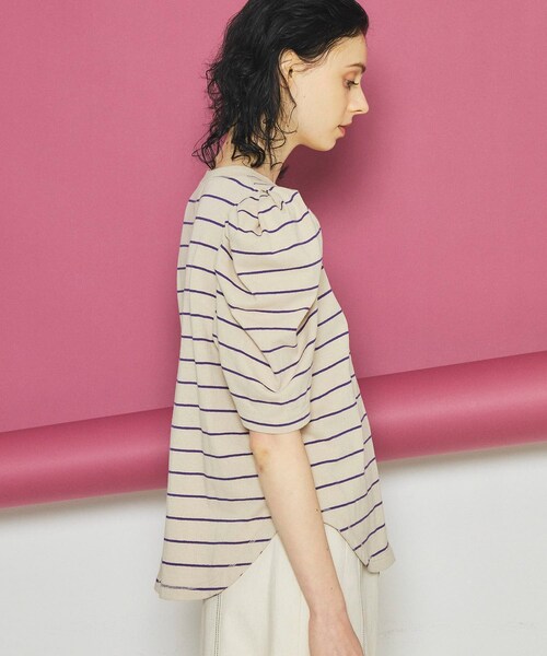 イネラ ボーダータックショルダートップス INella 完売色 INella（イネラ）の「【INella(イネラ)】ボーダータック