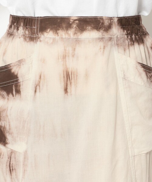 AVIREX（アヴィレックス）の「タイダイ イレギュラースカート/TIE-DYED IRREGULAR SKIRT（スカート・OFF/WHITE/BLACK・S, M）」の4枚目の写真