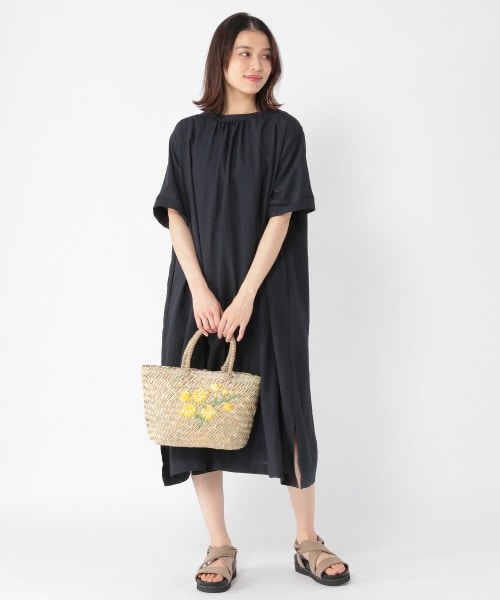 studio CLIP（スタディオクリップ）の「2WAY機能素材ワンピース（ワンピース/ドレス・オフホワイト/グリーン/ライトブルー/ネイビー）」の4枚目の写真