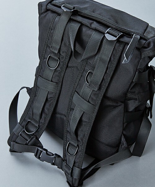 MEMENTISM（メメントイズム）の「MEMENTISM センタースタッズミニリュック（バックパック/リュック・メンズ・ブラック・FREE）」の8枚目の写真