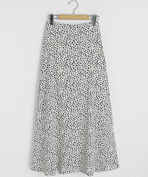 DHOLIC（ディーホリック）の「ドットロングスカート・全3色・t61969（スカート・レディース・ブルー/ブラック/ホワイト・ONESIZE）」の2枚目の写真