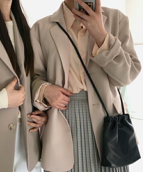 DHOLIC STYLE（ディーホリックスタイル）の「[66girls] 6COLORSシングルジャケット・p184396（テーラードジャケット・レディース・ブラウン/ベージュ/ホワイト/その他/ブラック/グリーン・ONESIZE）」の4枚目の写真
