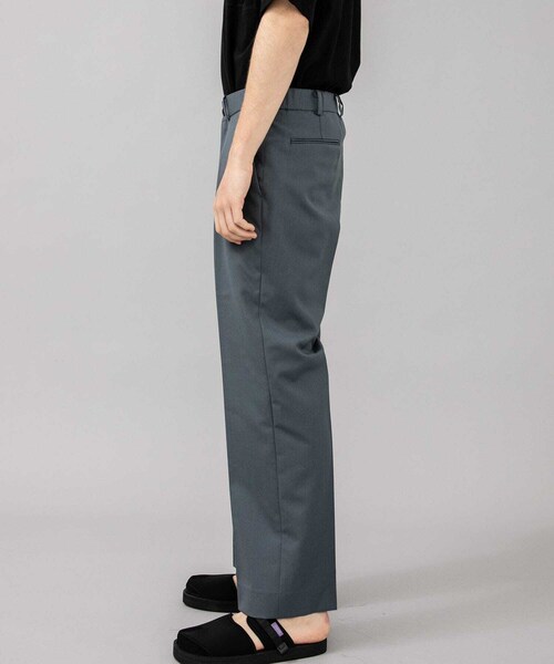 markaware（マーカウェア）の「STUDIOUS別注 STRAIGHT FIT TROUSERS（その他・メンズ・GREY/BEIGE/BLUE・1/2）」の12枚目の写真
