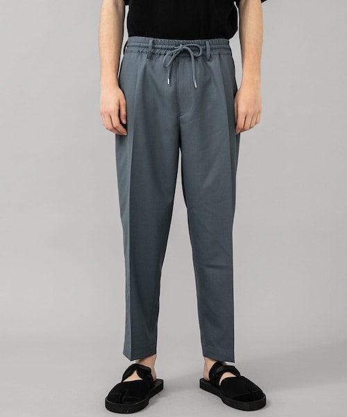 markaware（マーカウェア）の「STUDIOUS別注 TAPERED FIT EASY TROUSERS（その他・メンズ・GREY/BEIGE/BLUE・1/2）」の3枚目の写真