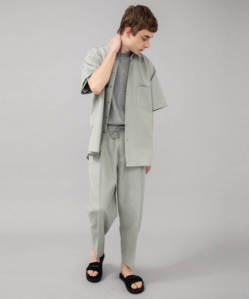 markaware（マーカウェア）の「STUDIOUS別注 TAPERED FIT EASY TROUSERS（その他・メンズ・GREY/BEIGE/BLUE・1/2）」の19枚目の写真