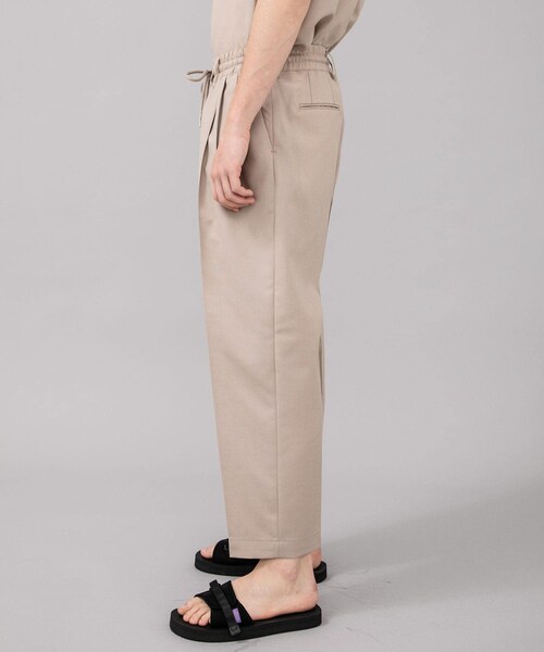 markaware（マーカウェア）の「STUDIOUS別注 TAPERED FIT EASY TROUSERS（その他・メンズ・GREY/BEIGE/BLUE・1/2）」の12枚目の写真