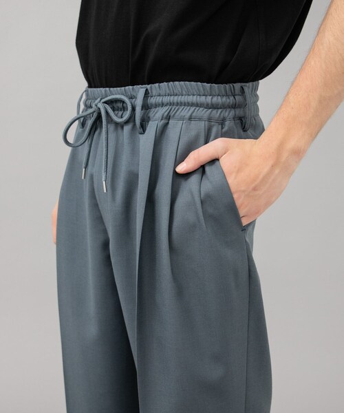 markaware（マーカウェア）の「STUDIOUS別注 TAPERED FIT EASY TROUSERS（その他・メンズ・GREY/BEIGE/BLUE・1/2）」の7枚目の写真