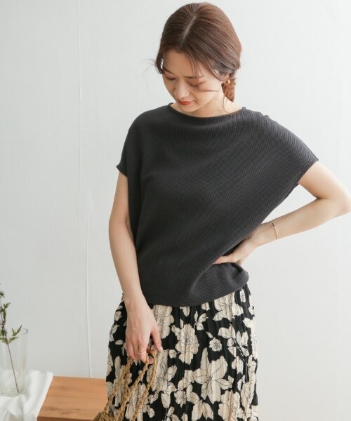 URBAN RESEARCH DOORS（アーバンリサーチドアーズ）の「棉麻船型領套衫（トップス・レディース・燕麥色/黃卡其綠/炭灰色・one）」の19枚目の写真