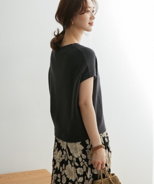 URBAN RESEARCH DOORS（アーバンリサーチドアーズ）の「棉麻船型領套衫（トップス・レディース・燕麥色/黃卡其綠/炭灰色・one）」の18枚目の写真