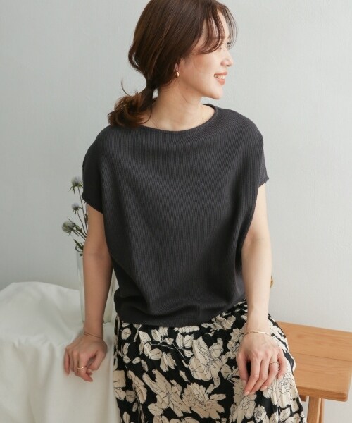 URBAN RESEARCH DOORS（アーバンリサーチドアーズ）の「棉麻船型領套衫（トップス・レディース・燕麥色/黃卡其綠/炭灰色・one）」の17枚目の写真