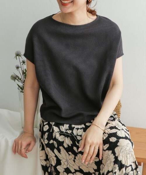 URBAN RESEARCH DOORS（アーバンリサーチドアーズ）の「棉麻船型領套衫（トップス・レディース・燕麥色/黃卡其綠/炭灰色・one）」の15枚目の写真