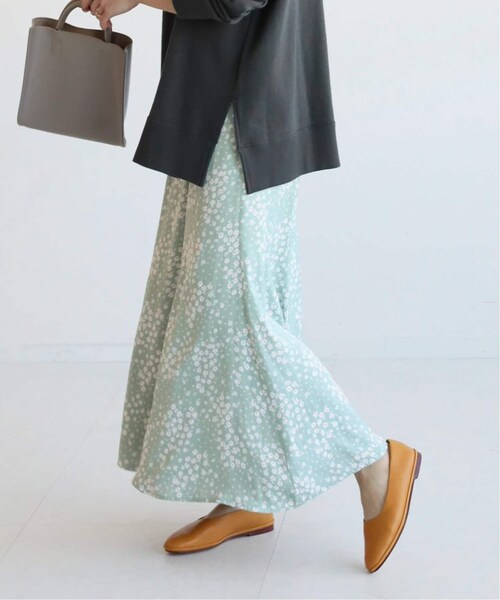 JOURNAL STANDARD relume(ジャーナルスタンダード レリューム)の「《追加予約》リバーシブルマーメイドイージースカート◆(スカート・ブラック/(001)/フリー/在庫あり)」の2枚目の写真