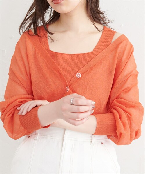 natural couture（ナチュラルクチュール）の「【WEB限定】ほんのりシアーカーデ+タンクセット（アンサンブル・レディース・オフホワイト/ベージュ/ピンク/オレンジ/グリーン/ブラック・FREE）」の5枚目の写真