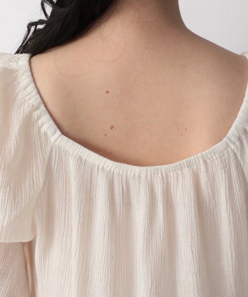 LOWRYS FARM（ローリーズファーム）の「プリーツスクエアブラウス５Ｓ（トップス・オフホワイト/ブラック/イエロー）」の11枚目の写真