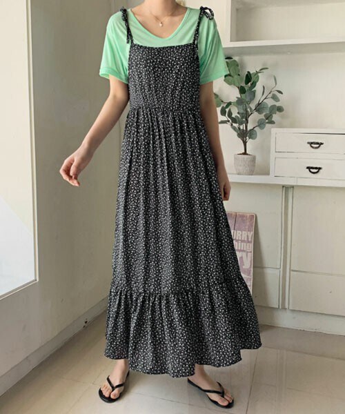 DHOLIC STYLE（ディーホリックスタイル）の「[mayblue] ギャザーフレアヘムビスチェワンピース（ワンピース・レディース・グリーン/ブラック・ONESIZE）」の2枚目の写真