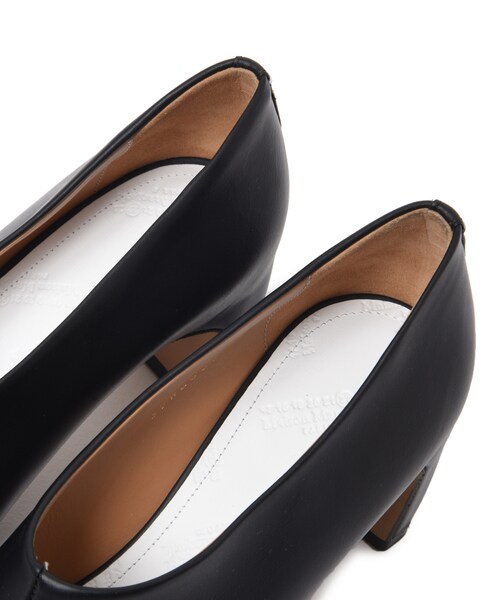 Maison Margiela（メゾンマルジェラ）の「'Tabi' pumps（シューズ・レディース・BLACK/01・36）」の7枚目の写真
