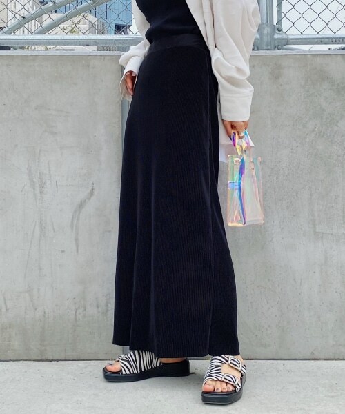 PAGEBOY（ページボーイ）の「【WEB先行予約】カットプリーツスカート（スカート・レディース・ブラック/グレージュ/オリーブ・F）」の4枚目の写真