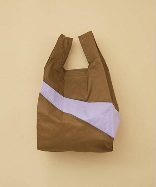 ADAM ET ROPE'（アダムエロペ）の「【SUSAN BIJL】The New Shopping Bag MEDIUM（バッグ・レディース・ブルー系3/レンガ/オレンジ系2/オレンジ系/ラベンダー系/ラベンダー/ターコイズ/キミドリ/ライトグリーン/キャメル/ダークブラウン系/ダークブラウン/ブラック/ライトグレー・F）」の3枚目の写真