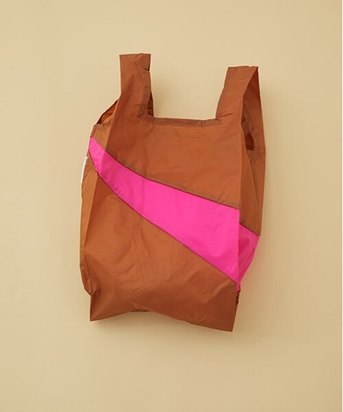 ADAM ET ROPE'（アダムエロペ）の「【SUSAN BIJL】The New Shopping Bag MEDIUM（バッグ・レディース・ブルー系3/レンガ/オレンジ系2/オレンジ系/ラベンダー系/ラベンダー/ターコイズ/キミドリ/ライトグリーン/キャメル/ダークブラウン系/ダークブラウン/ブラック/ライトグレー・F）」の12枚目の写真