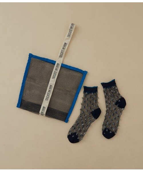 ADAM ET ROPE'(アダムエロペ)の「【TRICOTE'×Kanoco】MESH BAG(バッグ・レディース・ブルー/レッド・F)」の1枚目の写真