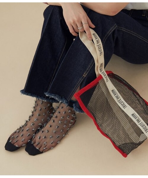 ADAM ET ROPE'(アダムエロペ)の「【TRICOTE'×Kanoco】MESH BAG(バッグ・レディース・ブルー/レッド・F)」の2枚目の写真