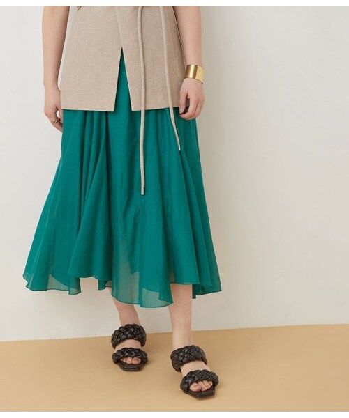 ADAM ET ROPE'(アダムエロペ)の「コットンボイルヘムフレアスカート(スカート・レディース・ブラック系/グリーン/イエロー系・F)」の2枚目の写真