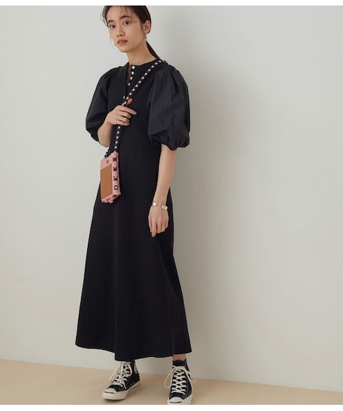 ADAM ET ROPE'(アダムエロペ)の「<洗える・追加>【WEB限定】ボタンディテールワンピース(ワンピース/ドレス・レディース・ベージュ/カーキ系/ブラック・F)」の1枚目の写真