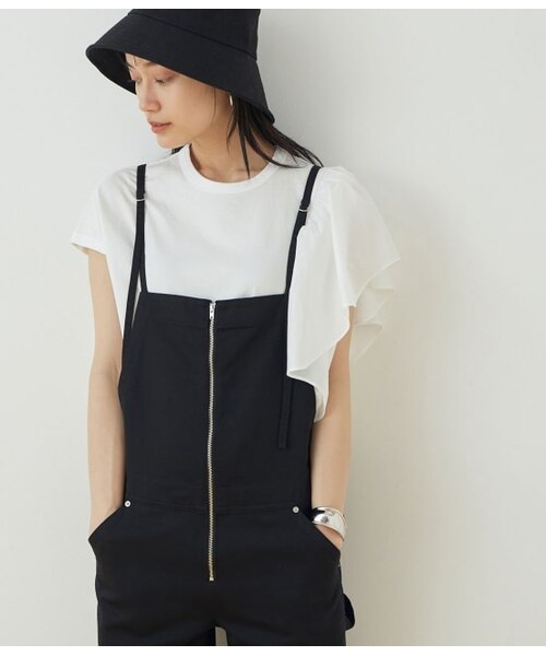 ADAM ET ROPE'（アダムエロペ）の「フレアースリーブアシメプルオーバー（トップス・レディース・ブラック/ホワイト/ベージュ・F）」の2枚目の写真