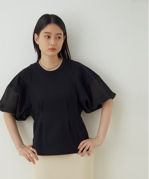 ADAM ET ROPE'(アダムエロペ)の「【WEB限定】ファブリックコンビプルオーバー(トップス・レディース・ブラック/ライトグレー/ホワイト・F)」の1枚目の写真