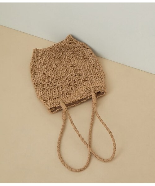 ADAM ET ROPE'(アダムエロペ)の「ペーパーメッシュトート(バッグ・レディース・ベージュ・F)」の1枚目の写真