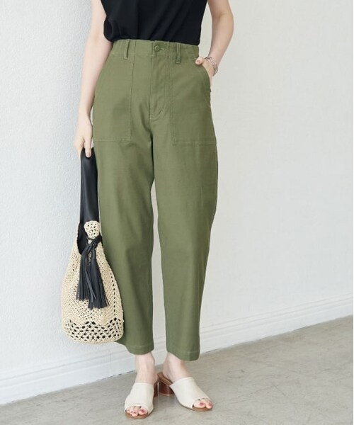 ROPE' PICNIC（ロペピクニック）の「【WEB限定36サイズ/ブラック】バックサテンベイカーパンツ（パンツ・レディース・ベージュ/ブラック/カーキ/ライトグレー・36/40/38）」の4枚目の写真