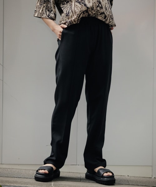 PAGEBOY（ページボーイ）の「カットイージースラックス【WEB先行アイテム】（パンツ・ゼブラ柄/ブラック/グリーン/パープル）」の2枚目の写真